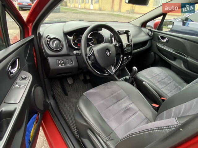 Красный Рено Клио, объемом двигателя 1.5 л и пробегом 277 тыс. км за 8000 $, фото 21 на Automoto.ua