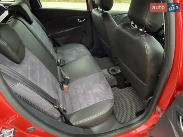 Красный Рено Клио, объемом двигателя 1.5 л и пробегом 277 тыс. км за 8000 $, фото 30 на Automoto.ua