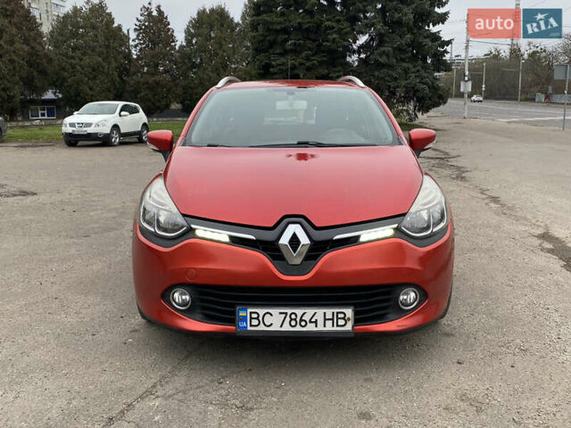 Красный Рено Клио, объемом двигателя 1.5 л и пробегом 277 тыс. км за 8000 $, фото 3 на Automoto.ua