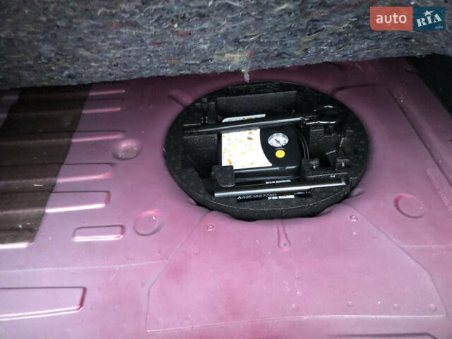 Червоний Рено Кліо, об'ємом двигуна 1.5 л та пробігом 186 тис. км за 9750 $, фото 19 на Automoto.ua