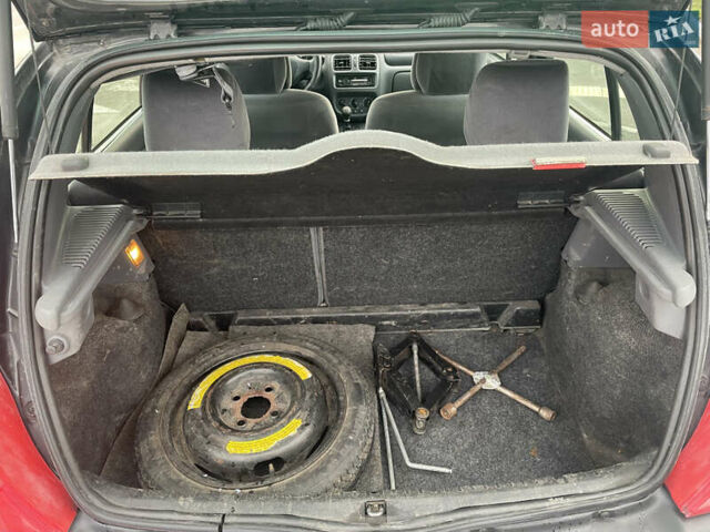 Рено Клио, объемом двигателя 1.4 л и пробегом 300 тыс. км за 2000 $, фото 10 на Automoto.ua