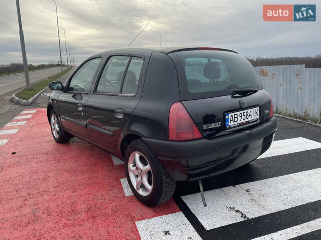 Рено Клио, объемом двигателя 1.4 л и пробегом 300 тыс. км за 2000 $, фото 6 на Automoto.ua