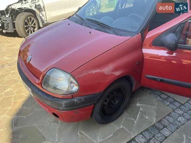 Рено Клио, объемом двигателя 1.2 л и пробегом 205 тыс. км за 2200 $, фото 12 на Automoto.ua