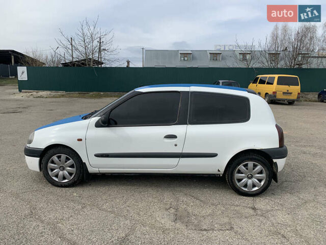 Рено Клио, объемом двигателя 0 л и пробегом 416 тыс. км за 3450 $, фото 3 на Automoto.ua