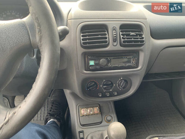 Рено Клио, объемом двигателя 0 л и пробегом 416 тыс. км за 3450 $, фото 8 на Automoto.ua