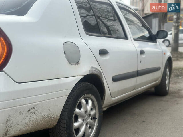 Рено Клио, объемом двигателя 1.4 л и пробегом 300 тыс. км за 2000 $, фото 7 на Automoto.ua