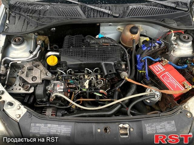 Рено Клио, объемом двигателя 1.5 л и пробегом 323 тыс. км за 1600 $, фото 11 на Automoto.ua
