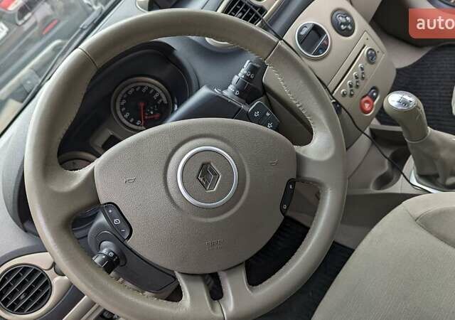 Рено Клио, объемом двигателя 1.5 л и пробегом 125 тыс. км за 6000 $, фото 7 на Automoto.ua