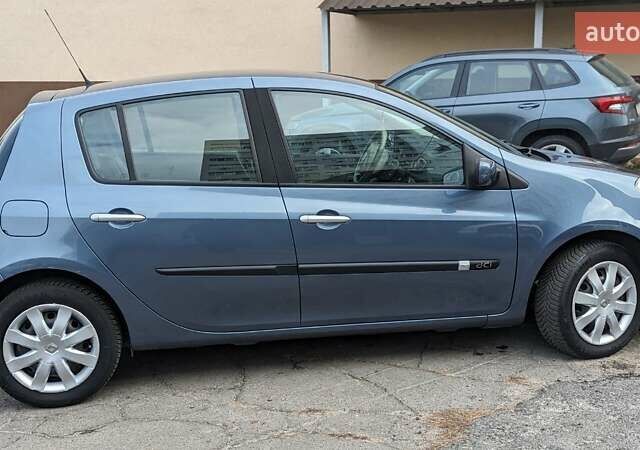 Рено Клио, объемом двигателя 1.5 л и пробегом 125 тыс. км за 6000 $, фото 1 на Automoto.ua