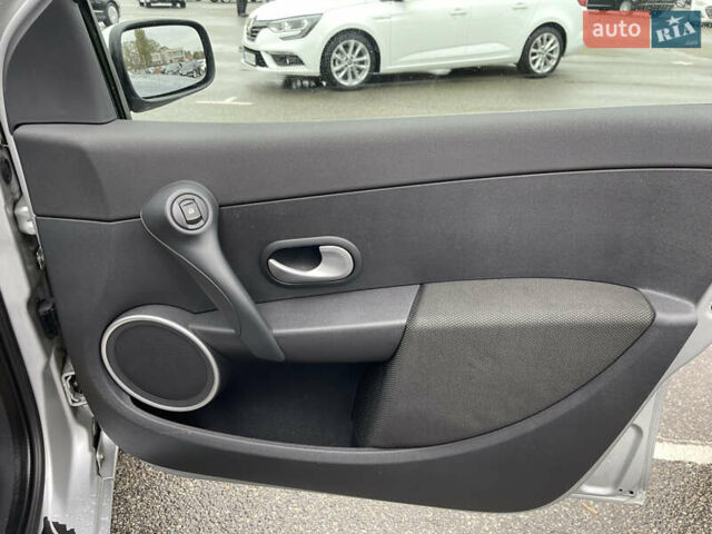 Рено Клио, объемом двигателя 1.4 л и пробегом 193 тыс. км за 5150 $, фото 4 на Automoto.ua