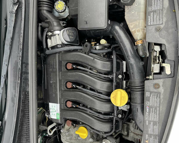 Рено Клио, объемом двигателя 1.4 л и пробегом 193 тыс. км за 5150 $, фото 24 на Automoto.ua