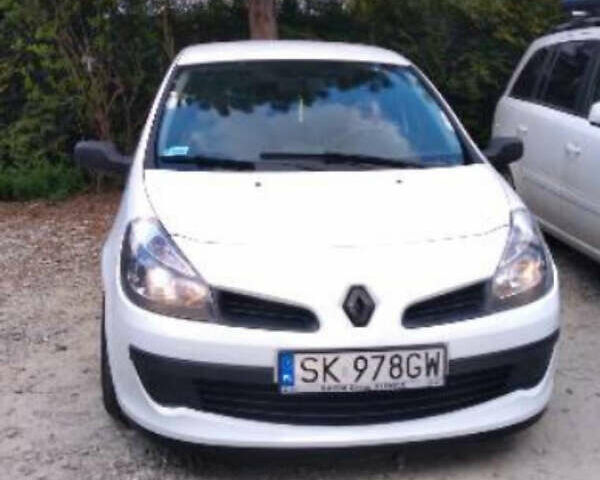 Рено Клио, объемом двигателя 1.5 л и пробегом 199 тыс. км за 4000 $, фото 5 на Automoto.ua