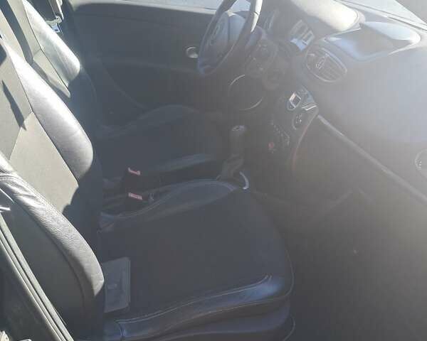 Рено Клио, объемом двигателя 1.5 л и пробегом 265 тыс. км за 4900 $, фото 9 на Automoto.ua