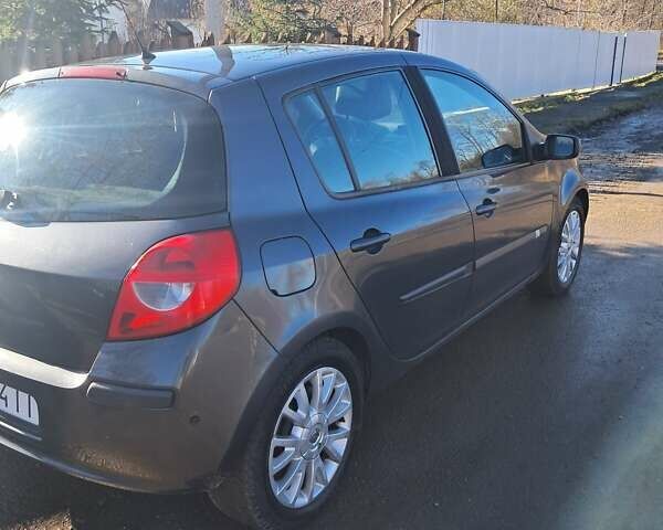 Рено Клио, объемом двигателя 1.5 л и пробегом 265 тыс. км за 4900 $, фото 3 на Automoto.ua