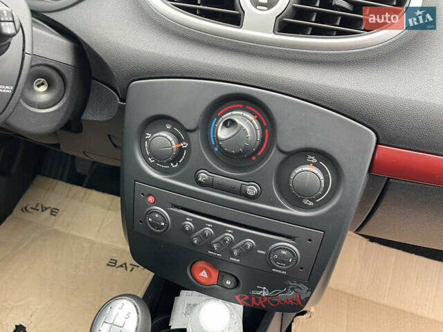 Рено Клио, объемом двигателя 1.4 л и пробегом 193 тыс. км за 5150 $, фото 9 на Automoto.ua