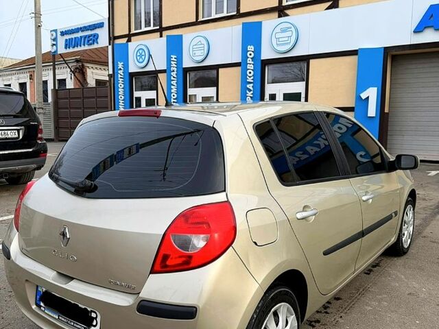 Рено Клио, объемом двигателя 1.6 л и пробегом 150 тыс. км за 5200 $, фото 2 на Automoto.ua