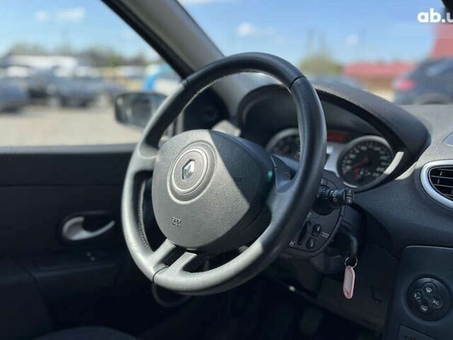 Рено Клио, объемом двигателя 1.2 л и пробегом 181 тыс. км за 5300 $, фото 20 на Automoto.ua