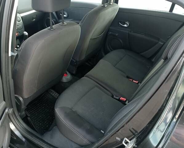 Рено Клио, объемом двигателя 1.2 л и пробегом 116 тыс. км за 5100 $, фото 5 на Automoto.ua