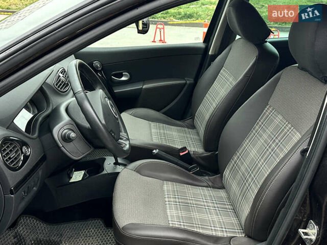 Рено Кліо, об'ємом двигуна 1.6 л та пробігом 147 тис. км за 5350 $, фото 10 на Automoto.ua