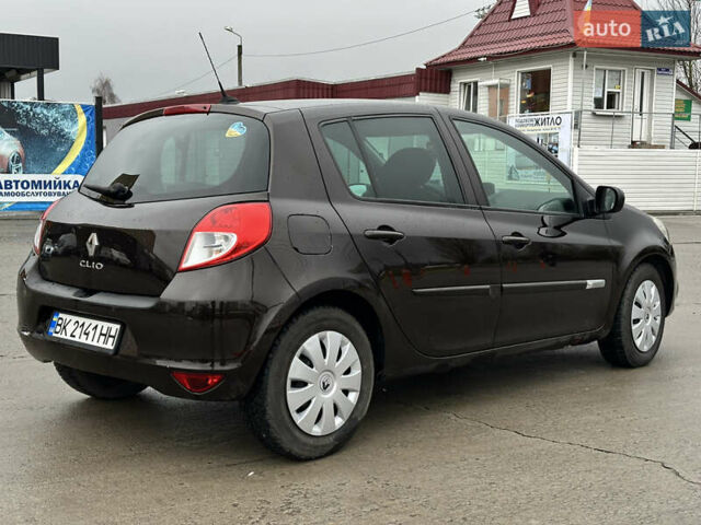 Рено Кліо, об'ємом двигуна 1.6 л та пробігом 147 тис. км за 5350 $, фото 3 на Automoto.ua