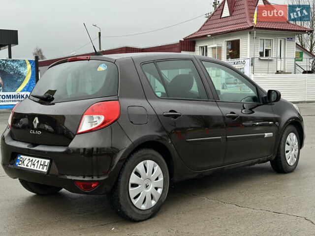 Рено Кліо, об'ємом двигуна 1.6 л та пробігом 147 тис. км за 5350 $, фото 2 на Automoto.ua