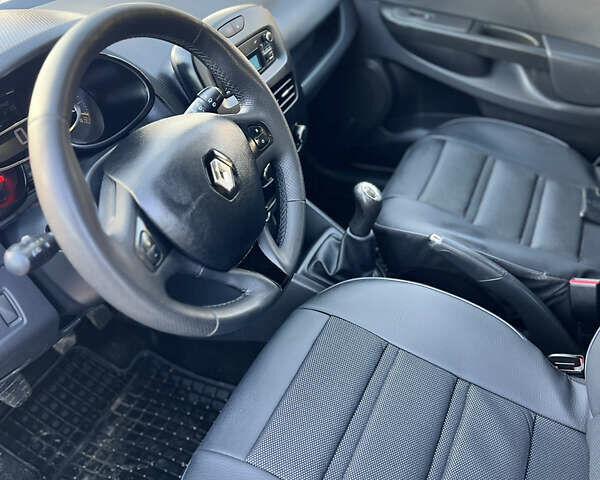 Рено Клио, объемом двигателя 1.5 л и пробегом 260 тыс. км за 7300 $, фото 27 на Automoto.ua