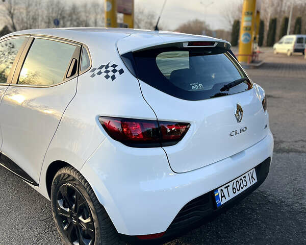 Рено Клио, объемом двигателя 1.5 л и пробегом 260 тыс. км за 7300 $, фото 12 на Automoto.ua