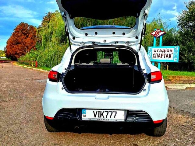 Рено Клио, объемом двигателя 1.5 л и пробегом 231 тыс. км за 6500 $, фото 8 на Automoto.ua