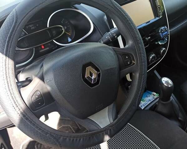 Рено Клио, объемом двигателя 1.5 л и пробегом 218 тыс. км за 8700 $, фото 10 на Automoto.ua