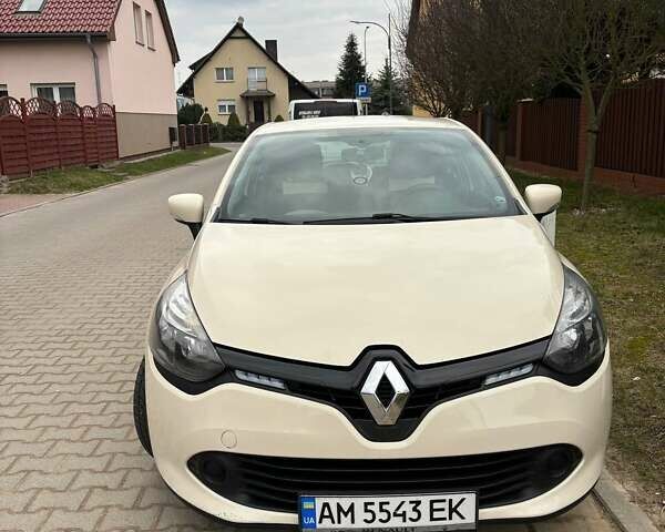 Рено Клио, объемом двигателя 1.46 л и пробегом 213 тыс. км за 7400 $, фото 4 на Automoto.ua