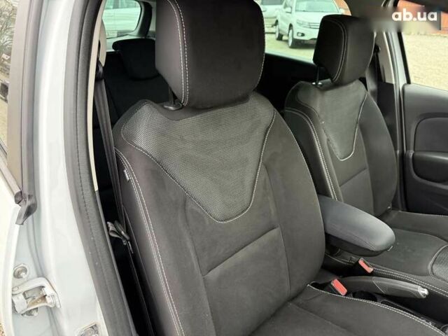 Рено Клио, объемом двигателя 1.5 л и пробегом 142 тыс. км за 9500 $, фото 18 на Automoto.ua