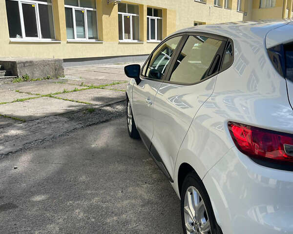 Рено Клио, объемом двигателя 1.5 л и пробегом 154 тыс. км за 11500 $, фото 6 на Automoto.ua