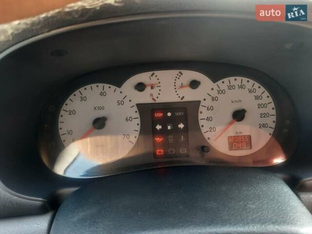 Рено Клио, объемом двигателя 1.4 л и пробегом 321 тыс. км за 3400 $, фото 29 на Automoto.ua