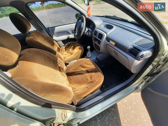 Рено Клио, объемом двигателя 1.4 л и пробегом 321 тыс. км за 3400 $, фото 25 на Automoto.ua