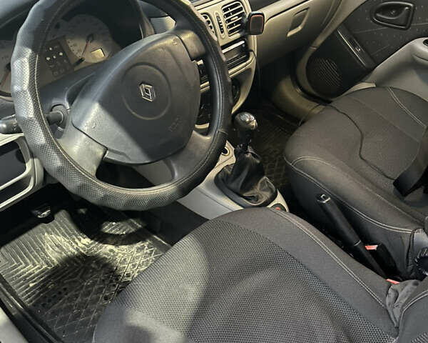 Рено Клио, объемом двигателя 1.4 л и пробегом 284 тыс. км за 2750 $, фото 12 на Automoto.ua