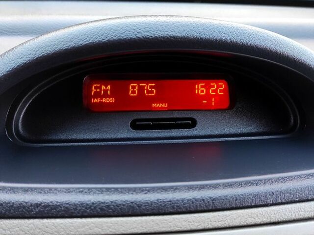 Рено Кліо, об'ємом двигуна 14 л та пробігом 189 тис. км за 3400 $, фото 6 на Automoto.ua