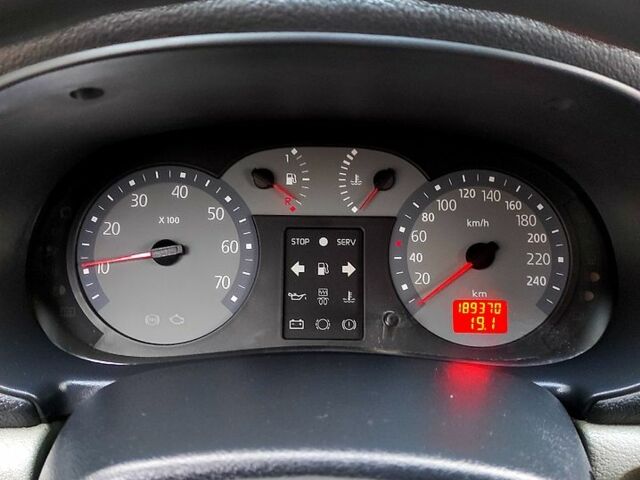 Рено Кліо, об'ємом двигуна 14 л та пробігом 189 тис. км за 3400 $, фото 4 на Automoto.ua