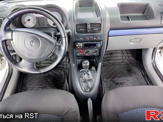 Рено Клио, объемом двигателя 1.4 л и пробегом 220 тыс. км за 3500 $, фото 4 на Automoto.ua