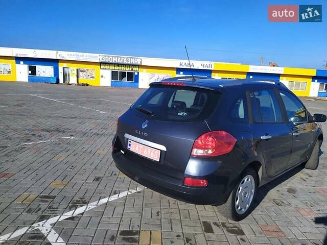 Рено Клио, объемом двигателя 1.2 л и пробегом 217 тыс. км за 5400 $, фото 1 на Automoto.ua