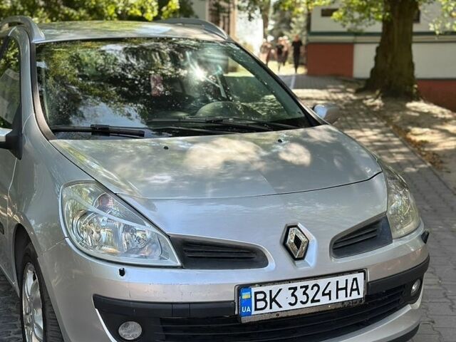 Рено Клио, объемом двигателя 1.2 л и пробегом 240 тыс. км за 3850 $, фото 2 на Automoto.ua
