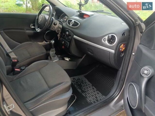 Рено Клио, объемом двигателя 1.5 л и пробегом 175 тыс. км за 4000 $, фото 1 на Automoto.ua