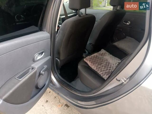 Рено Клио, объемом двигателя 1.5 л и пробегом 175 тыс. км за 4000 $, фото 23 на Automoto.ua