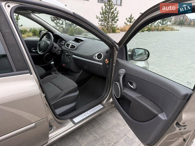 Рено Кліо, об'ємом двигуна 1.2 л та пробігом 197 тис. км за 5600 $, фото 10 на Automoto.ua