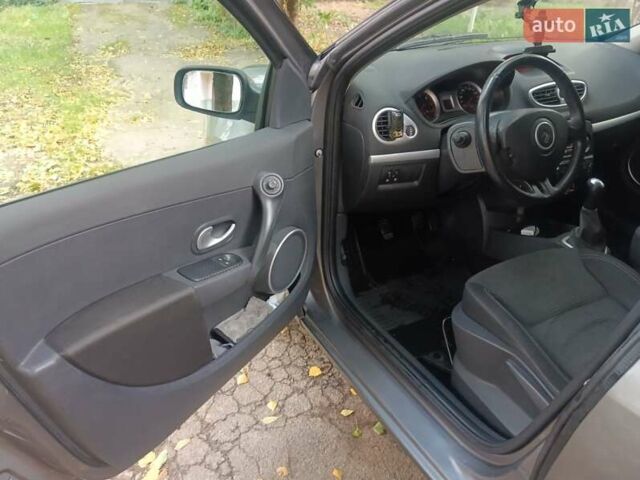 Рено Клио, объемом двигателя 1.5 л и пробегом 175 тыс. км за 4000 $, фото 29 на Automoto.ua