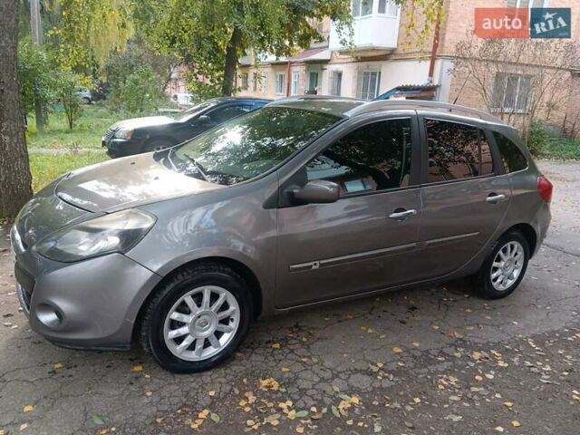 Рено Клио, объемом двигателя 1.5 л и пробегом 175 тыс. км за 4000 $, фото 22 на Automoto.ua