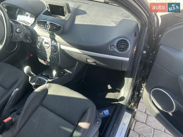 Рено Клио 2010 в Виннице на Automoto.ua Рено Клио, объемом двигателя 1.2 л и пробегом 196 тыс. км за 5450 $, фото 11 на Automoto.ua