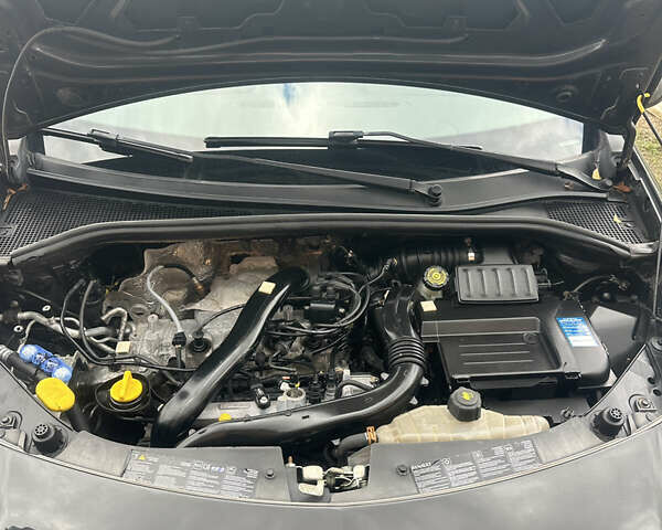 Рено Клио 2010 в Виннице на Automoto.ua Рено Клио, объемом двигателя 1.2 л и пробегом 196 тыс. км за 5450 $, фото 21 на Automoto.ua