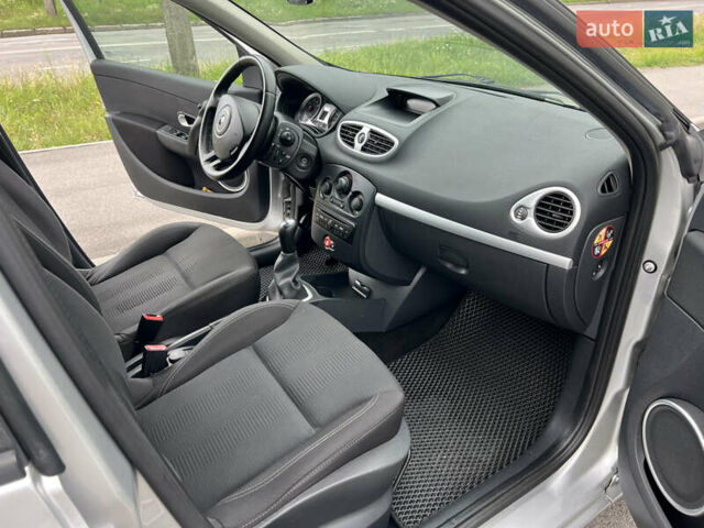 Рено Клио, объемом двигателя 1.15 л и пробегом 317 тыс. км за 5200 $, фото 4 на Automoto.ua