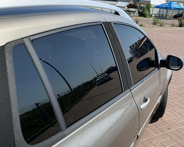 Рено Клио, объемом двигателя 1.2 л и пробегом 230 тыс. км за 5200 $, фото 9 на Automoto.ua