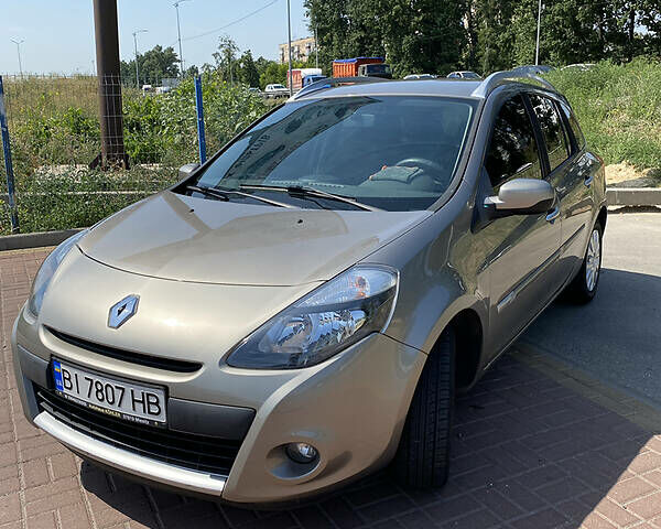 Рено Клио, объемом двигателя 1.2 л и пробегом 230 тыс. км за 5200 $, фото 1 на Automoto.ua